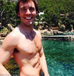Sam Claflin Body: the Transformation of a Rising Star